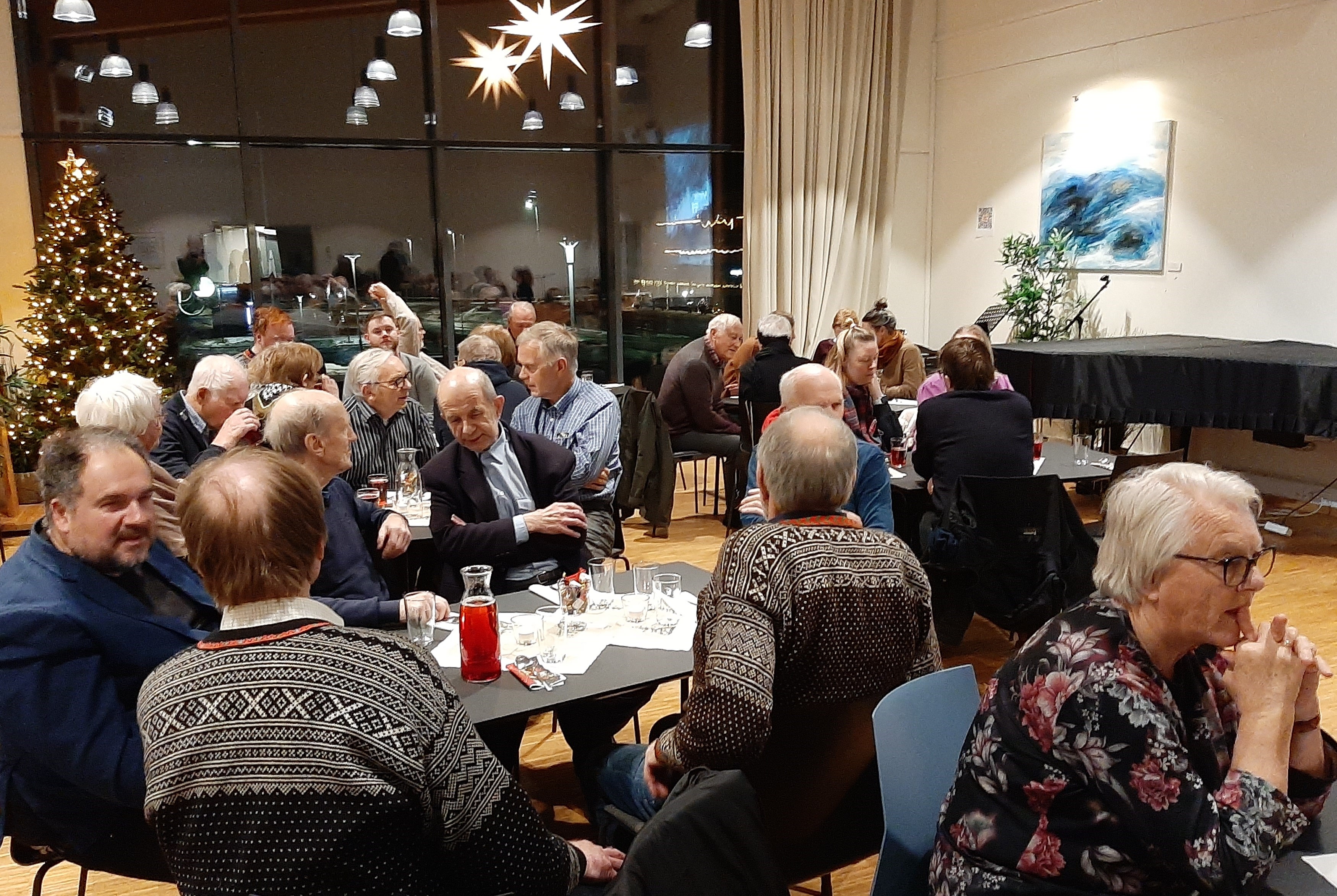 Godt oppmøte på romjolsmøtet.